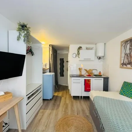 Charming For Two In The Heart Of Apartment